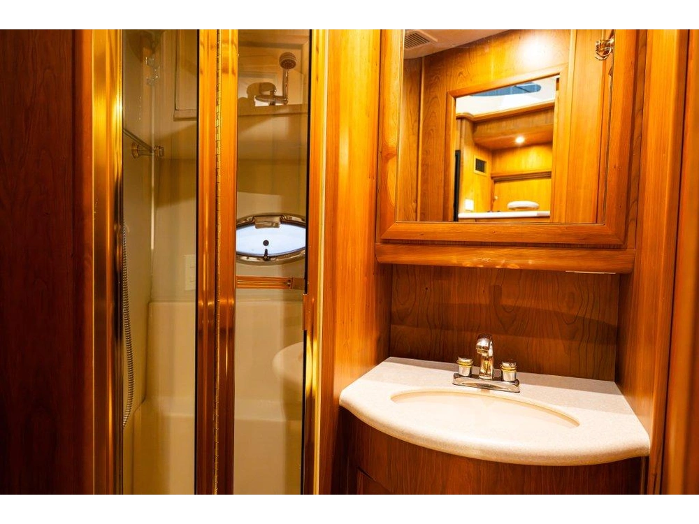 2003 Other 390 Motor Yacht alt