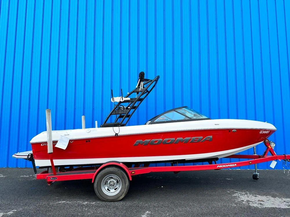 Moomba Outback V 2012 alt