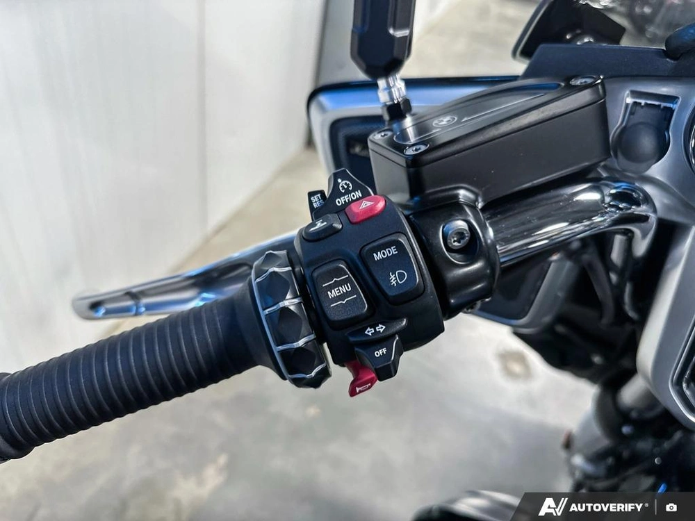 2022 Bmw Transcontinental alt