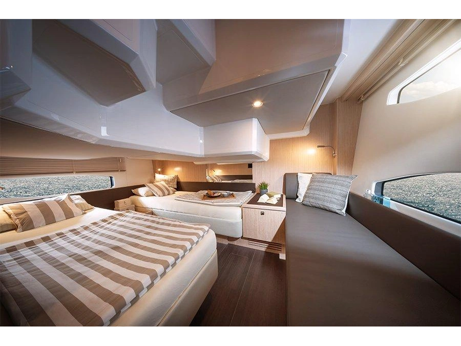 Bavaria Sr38 2026 alt