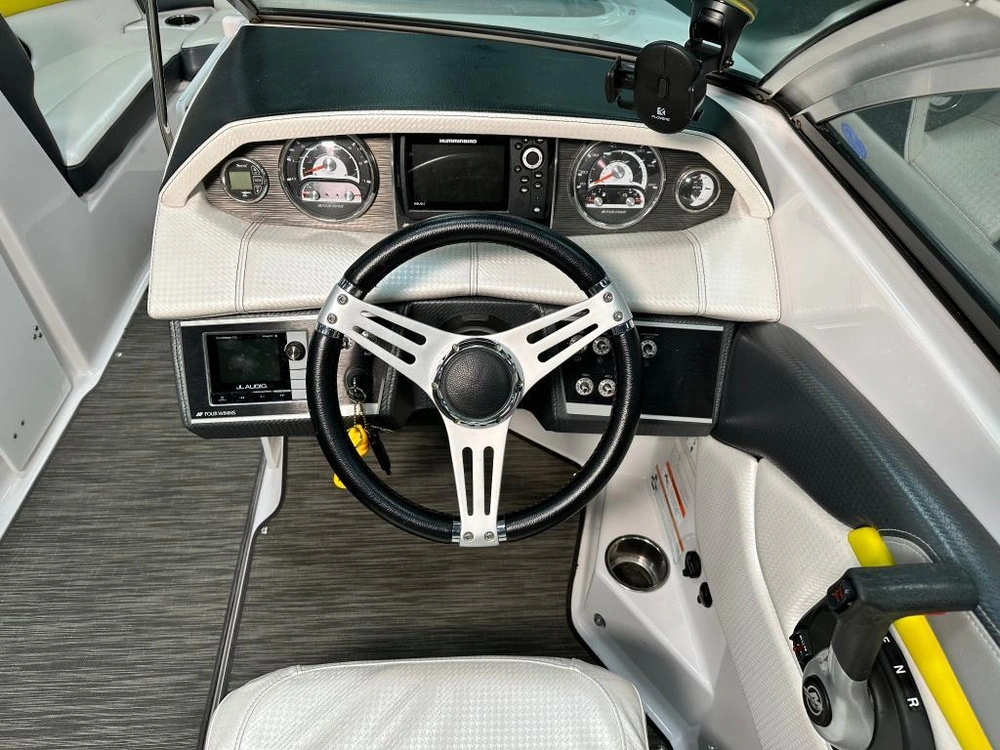 Four Winns H210 Rs 2017 alt