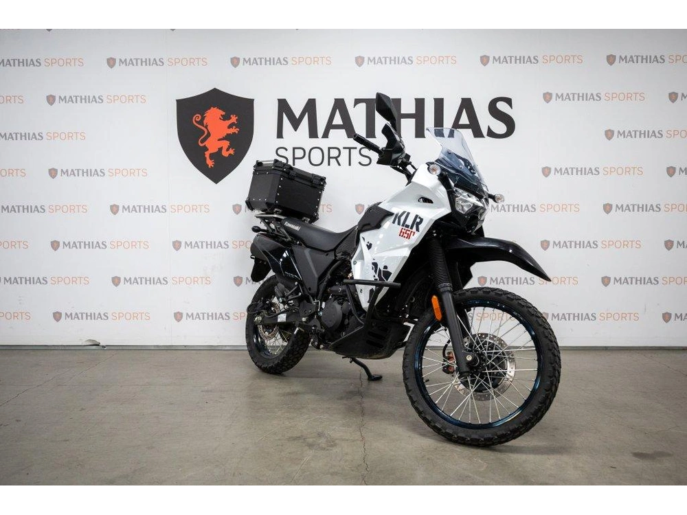 2024 Kawasaki Klr650 alt