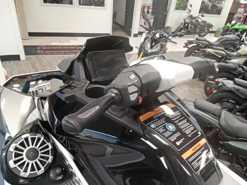 2026 Kawasaki STX160 LX thumbnail 7