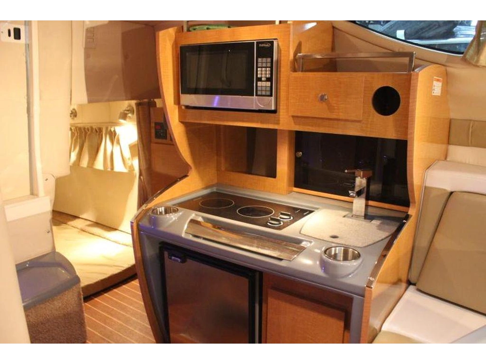 Larson 857 Cabrio 2012 alt