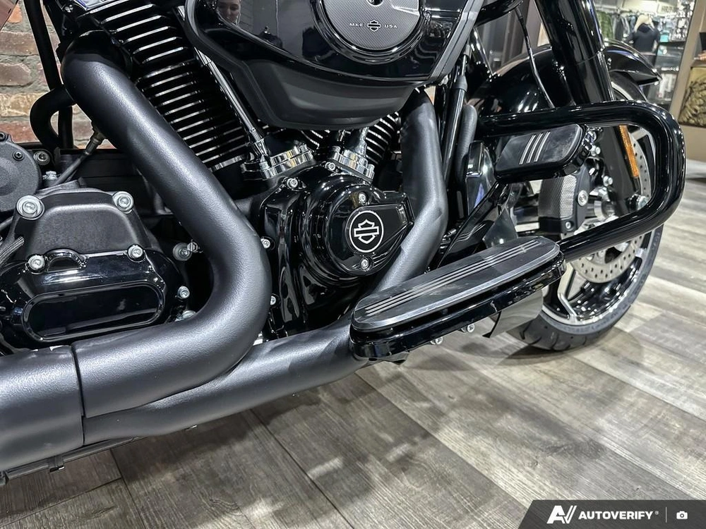 2026 Harley-davidson Road Glide alt