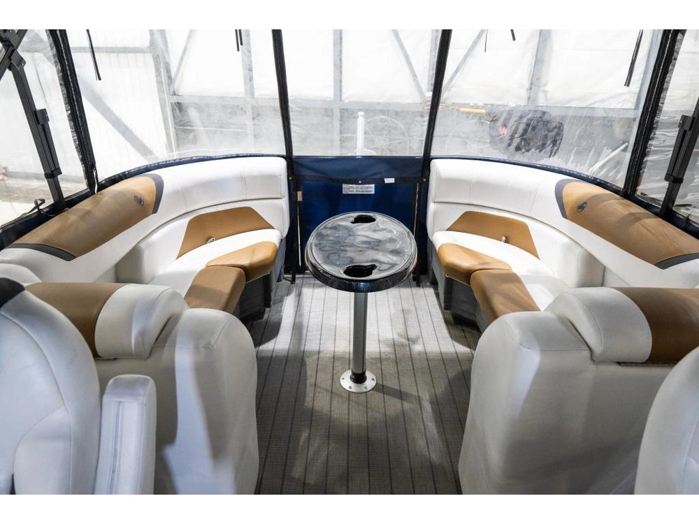 Legend E-series 23 Lounge Sport 2022 alt