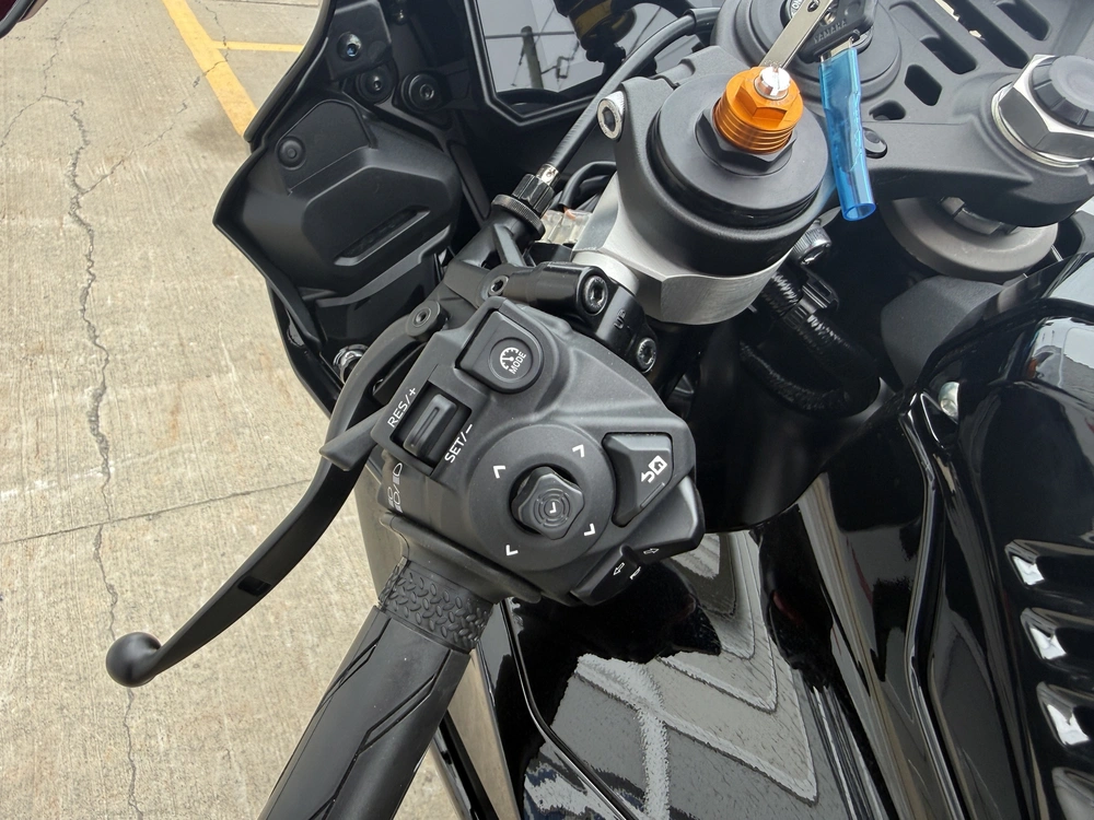 Yamaha Yzf-r7 2026 alt