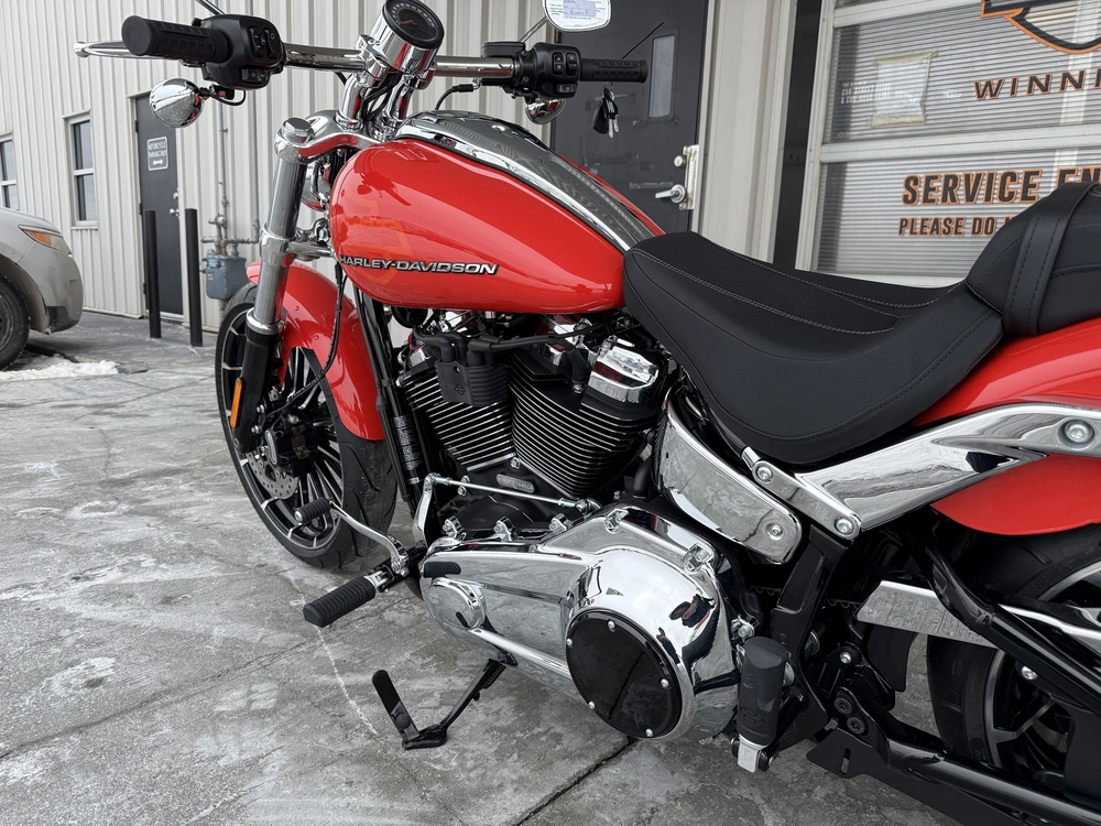 2026 Harley-davidson Breakout alt