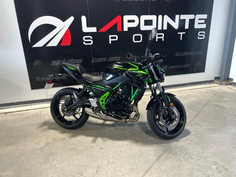2025 Kawasaki Z650 alt