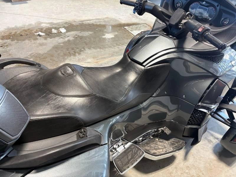 Can-am Spyder 2017 alt