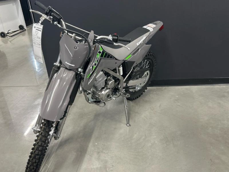 Kawasaki Klx140r F 2025 alt