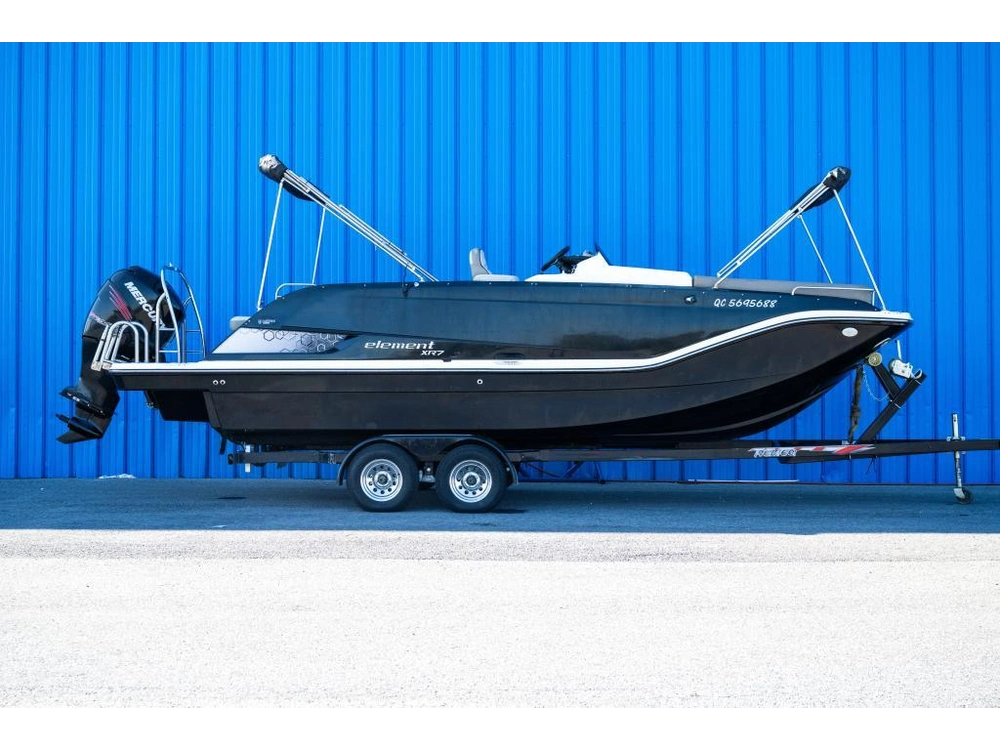 Bayliner Element Xr7 2016 alt