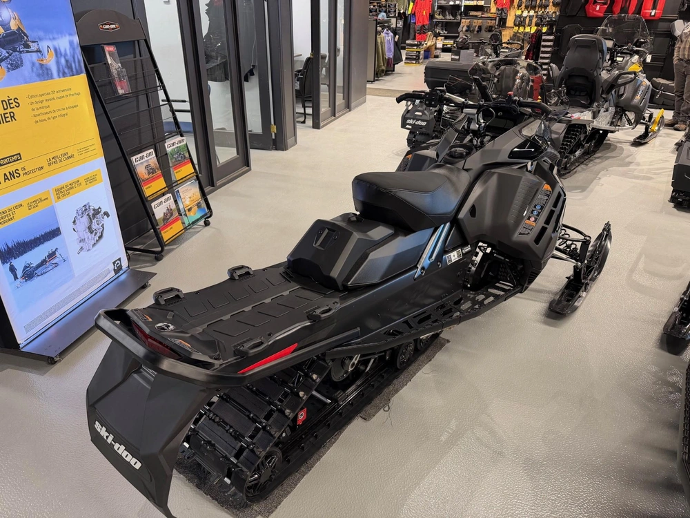 Ski-doo Renegade X 900 Turbo R Ice Ripper 2026 alt