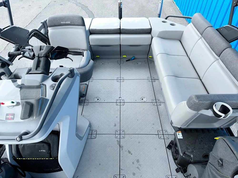 Bombardier Switch 18 2022 alt