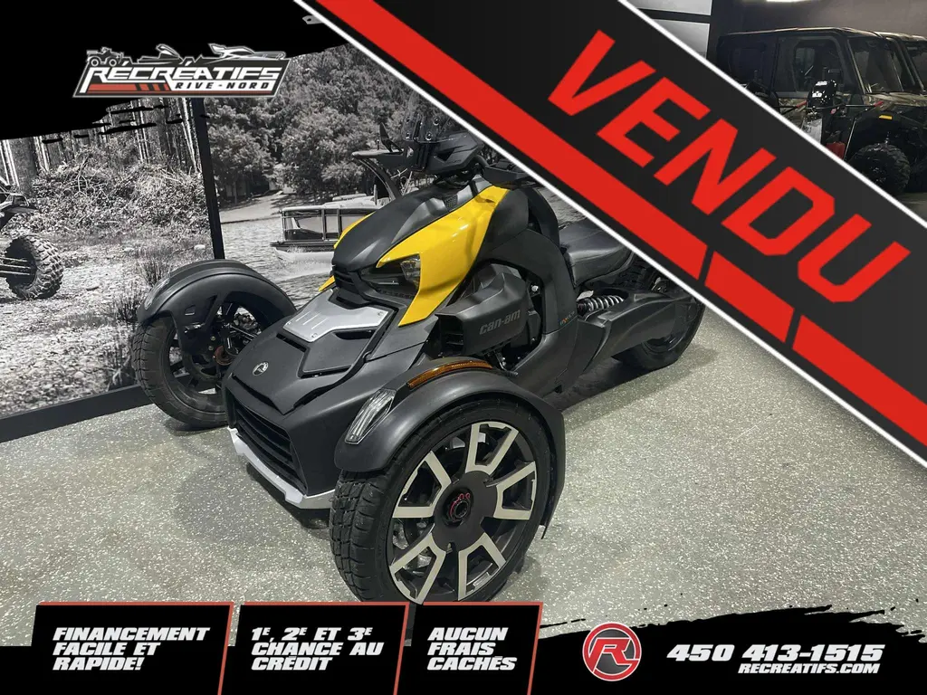 2019 Can-Am RYKER 900 RALLY **VALISE ARRIERE ET PARE-BRISE!!**