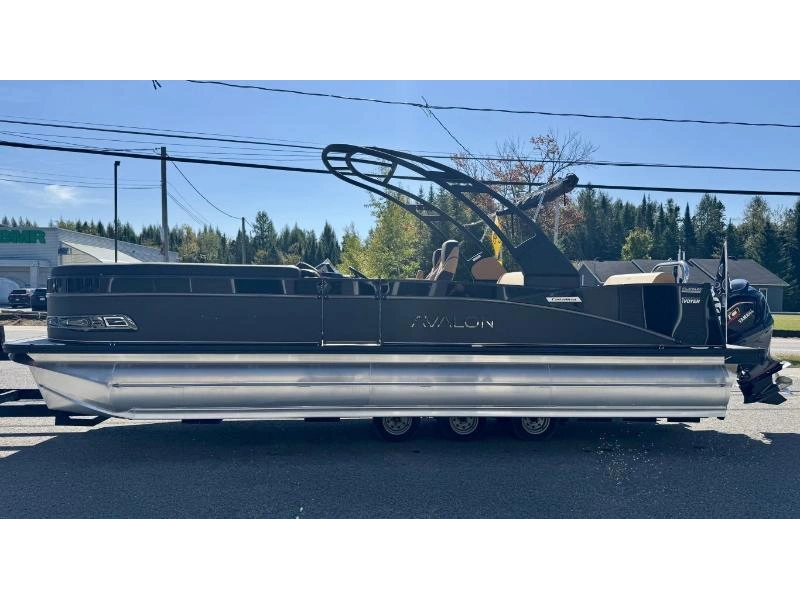 Avalon Catalina Versatile Rear Lounger 2527 2025 alt