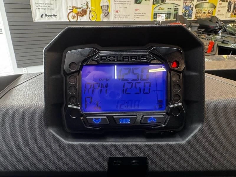 Polaris Ranger 1000 Premium 2026 alt