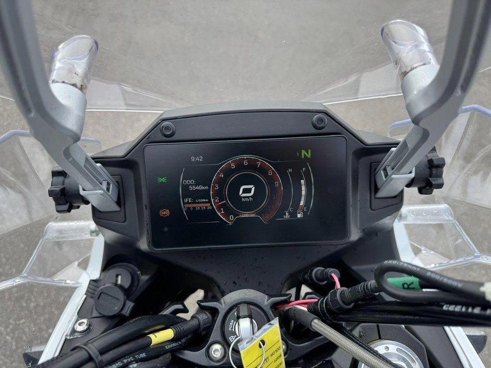 2022 Cfmoto 650 Adventura alt