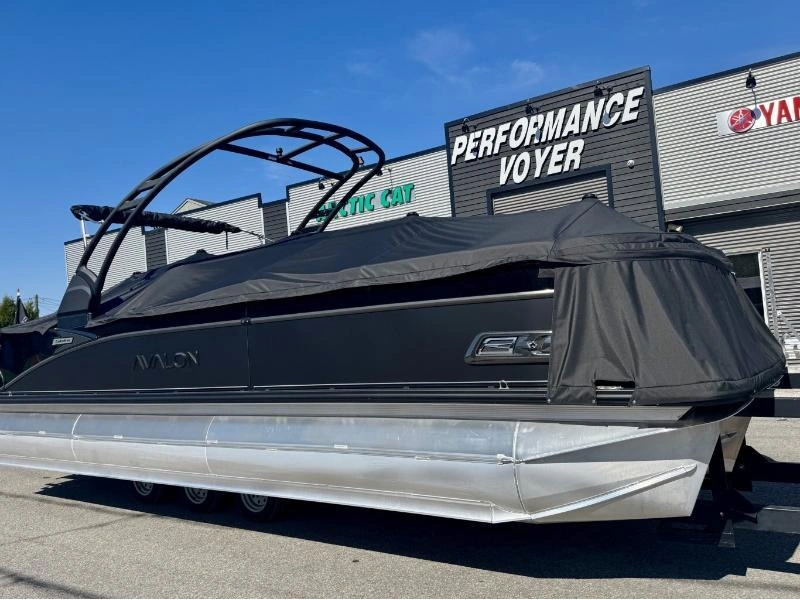 Avalon Catalina Versatile Rear Lounger 2527 2025 alt