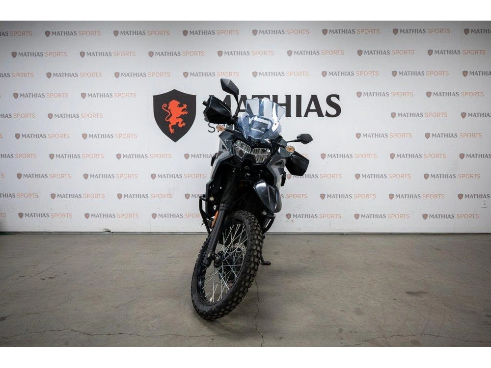 2023 Kawasaki Klr650 alt