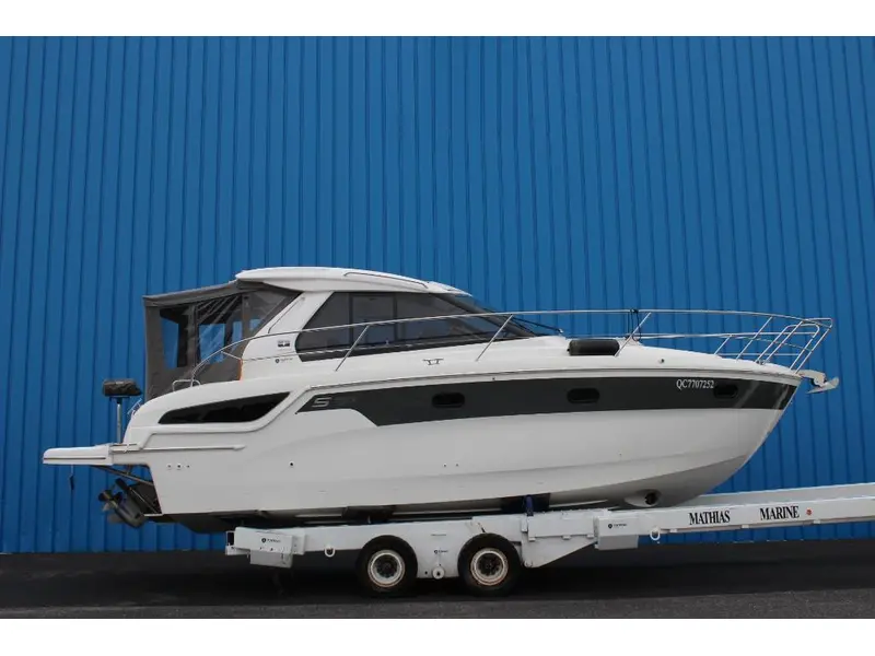 2021 Bavaria Motoryachts S33 HT VOLVO D3-220 EVC thumbnail 2