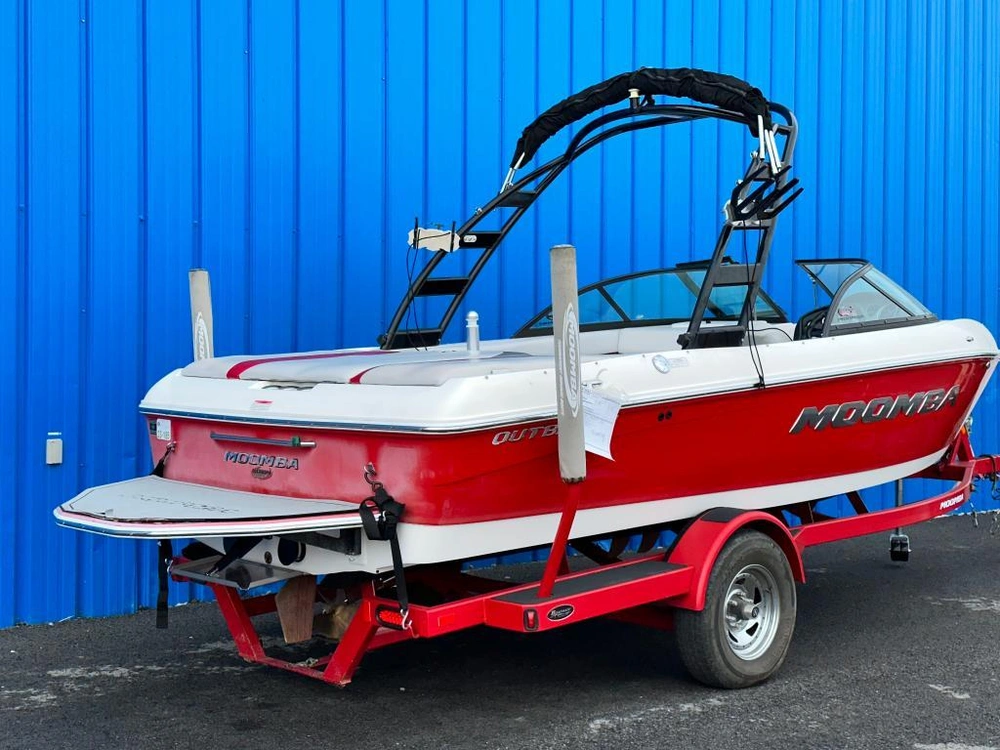 Moomba Outback V 2012 alt