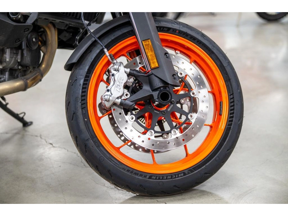 2024 Ktm 890 Smt alt