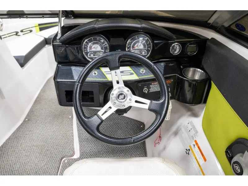 2013 Four Winns RS 190 thumbnail 12