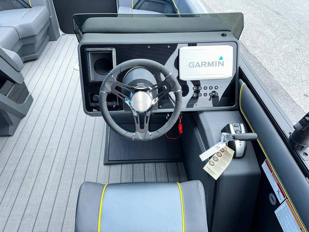 Manitou 22 Explore Switchback 2024 alt