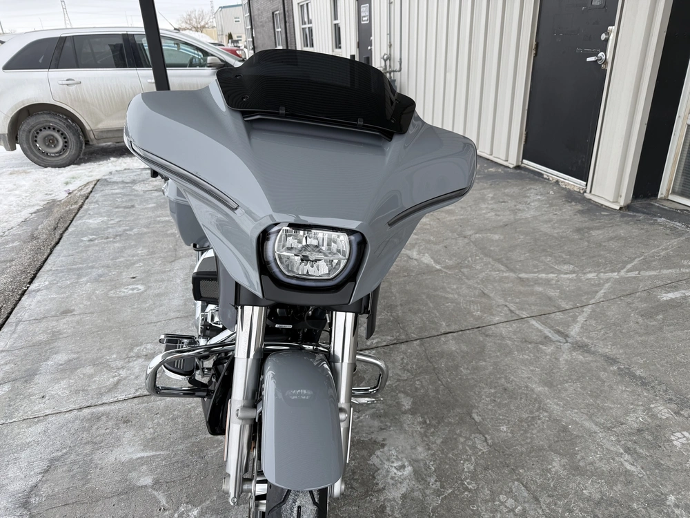 2026 Harley-davidson Street Glide alt