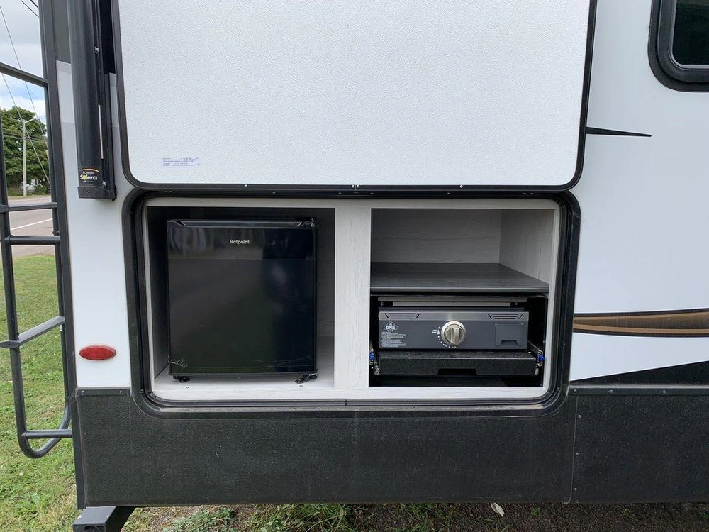 2022 Keystone Rv Sprinter 35bh alt