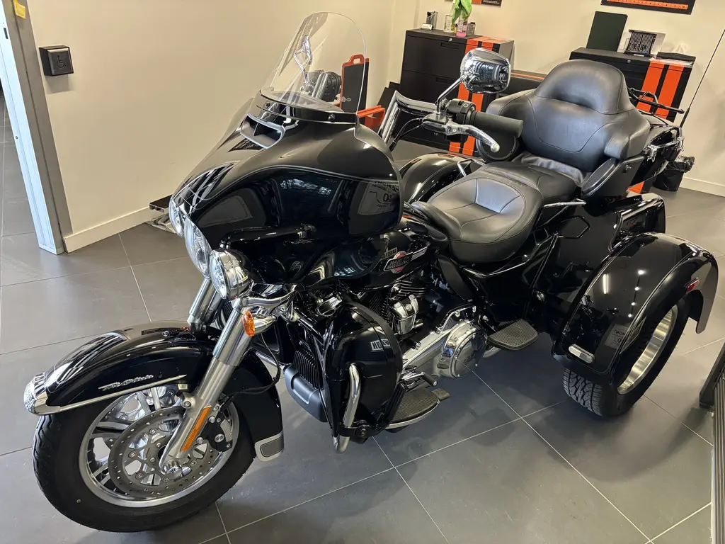 Harley-Davidson FLHTCUTG Tri Glide UltraFLHTCUTG 2024