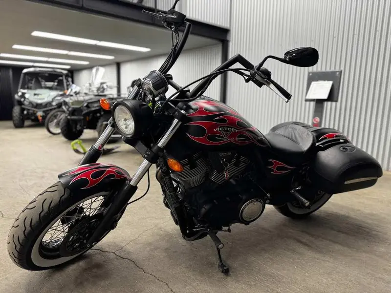 Victory Motorcycles HIGHBALL 2014