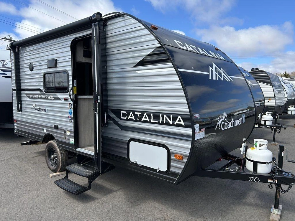 2024 Coachmen Catalina Summit Series 7 164bhx alt