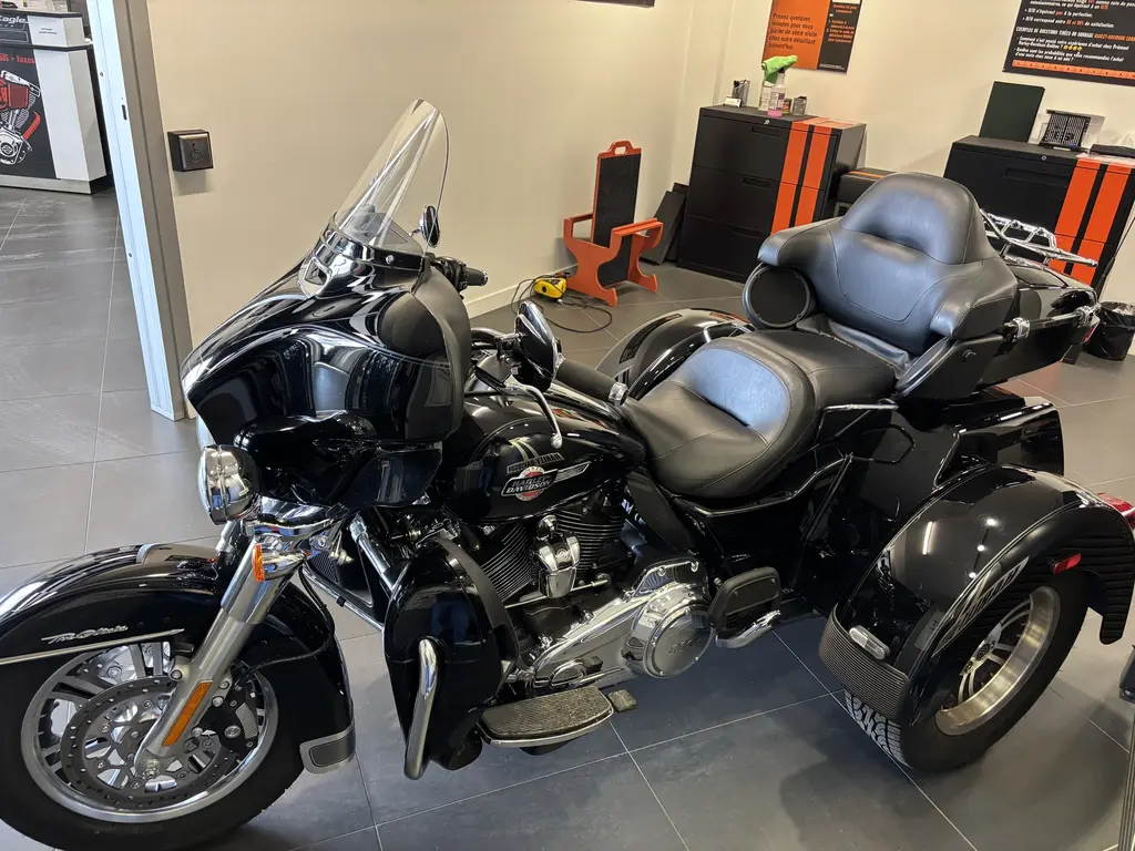 Harley-Davidson FLHTCUTG Tri Glide UltraFLHTCUTG 2022