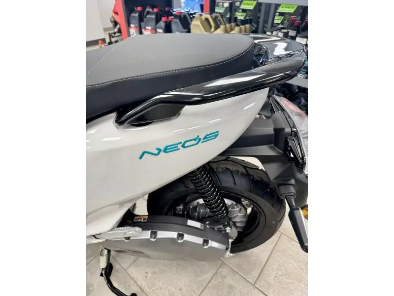 2025 Yamaha NEO'S ELECTRIC SCOOTER thumbnail 8