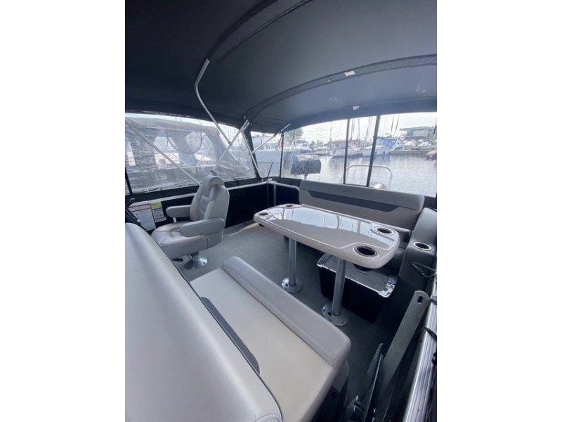 Princecraft Vectra 25 Rl Merc 200 2022 alt