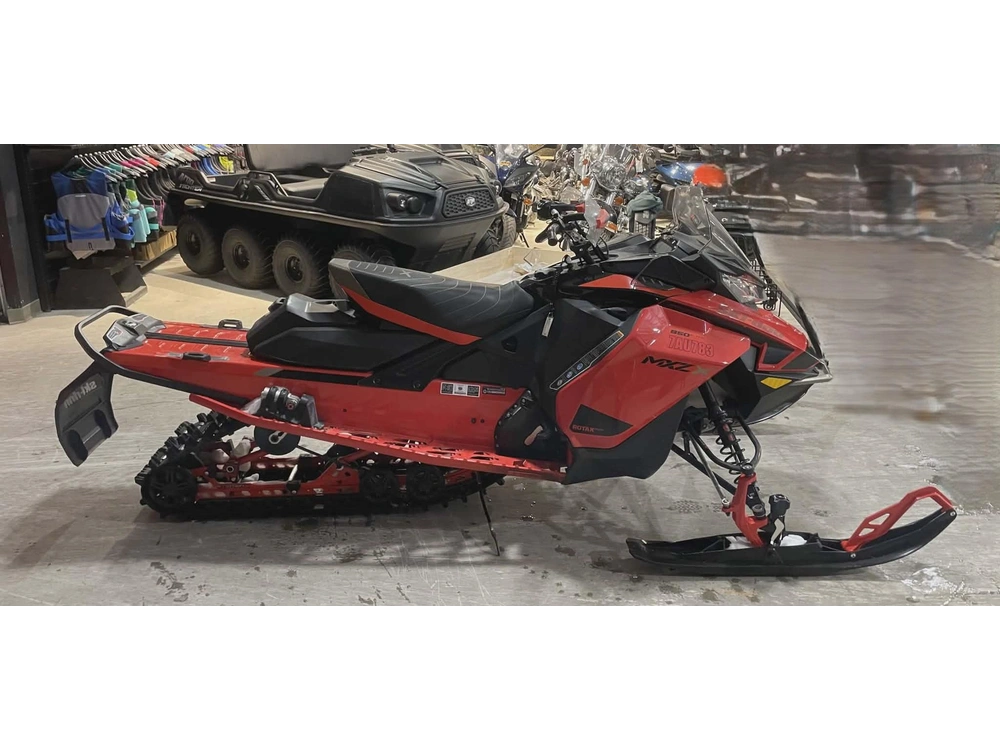 2021 Ski-doo Mxz -x alt