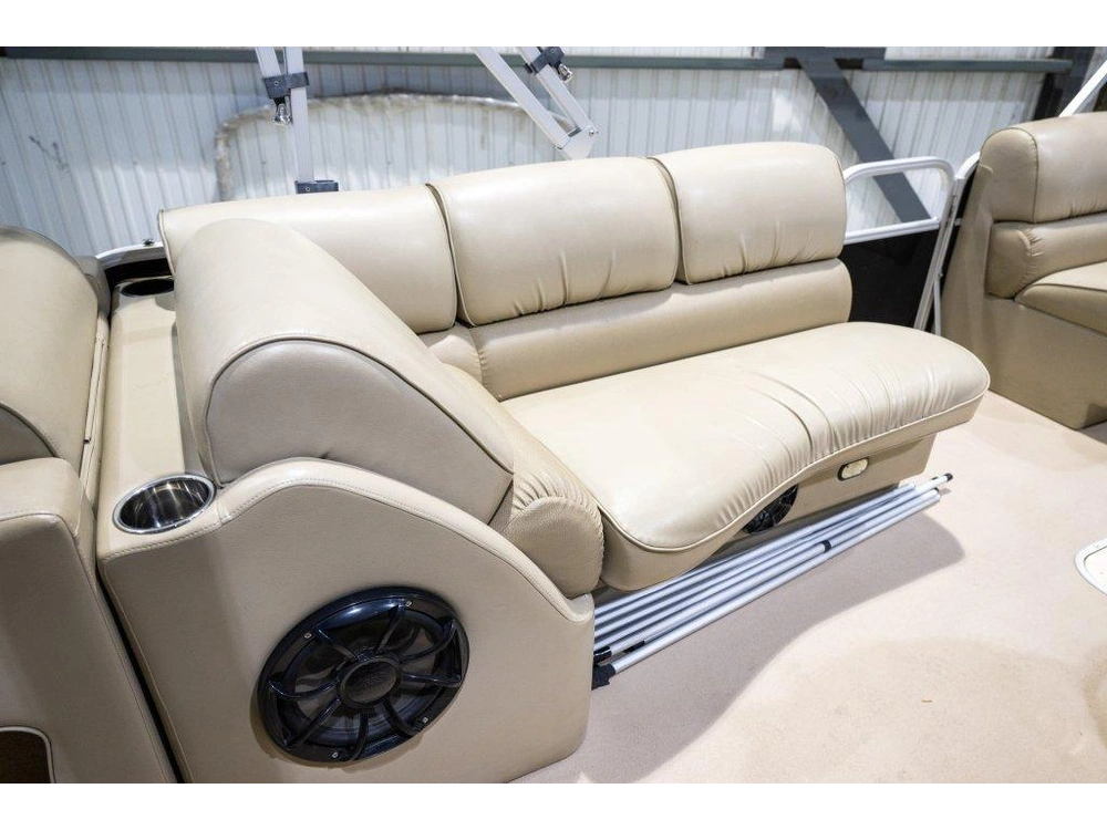 Suncatcher Elite 324ss 2014 alt