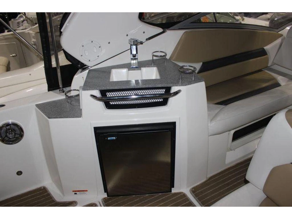 Larson 857 Cabrio 2012 alt