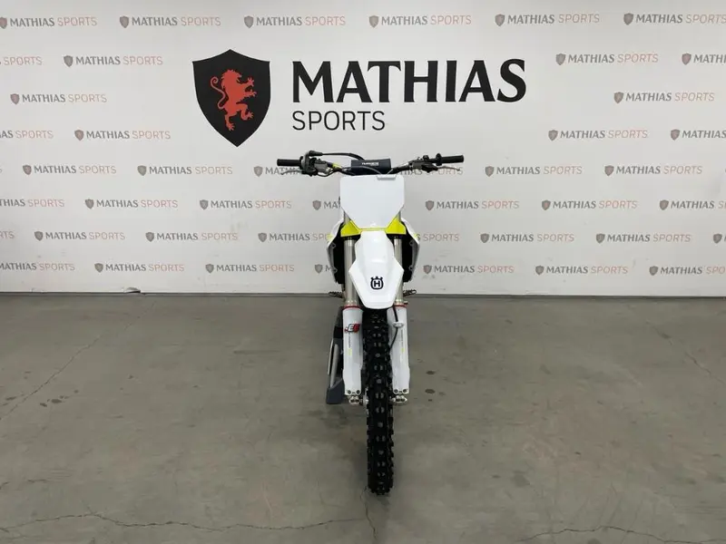 2025 Husqvarna FC250 thumbnail 3