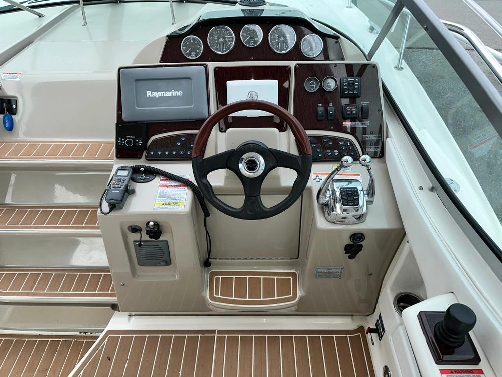 Sea Ray 330 Sundancer 2009 alt