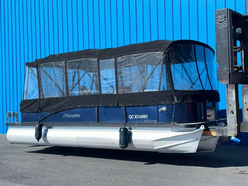 2022 Manitou 22 AURORA LE ANGLER MERC 115 thumbnail 3