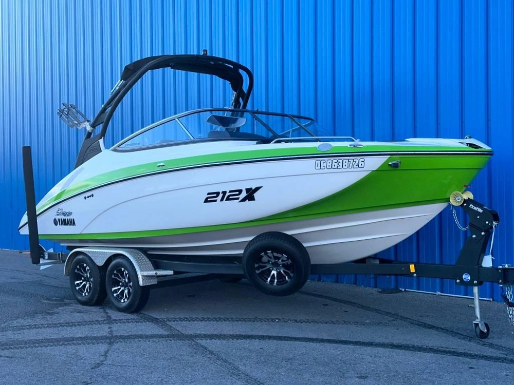 Yamaha 212 Xe Surf 2022 alt