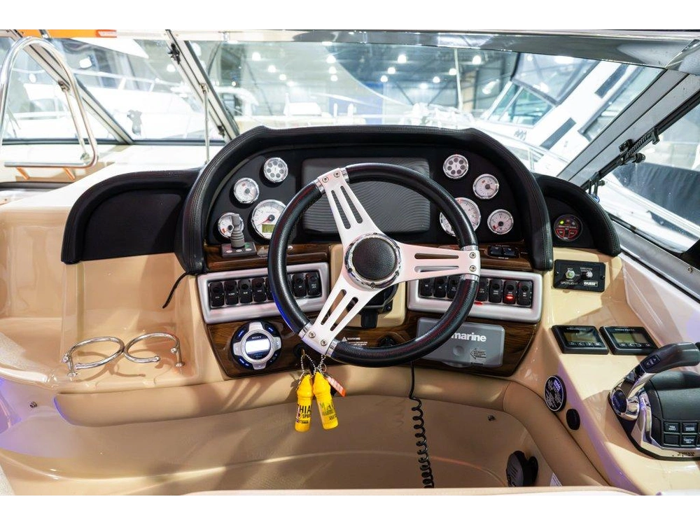 2013 Four Winns Vista 375 alt