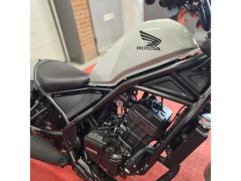 2026 Honda REBEL 300 E-CLUTCH thumbnail 7