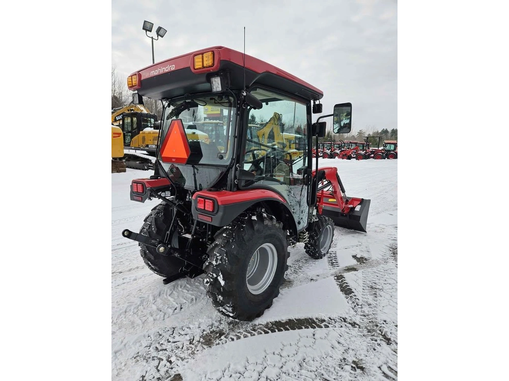 2026 Mahindra 2126 Hst Cab alt