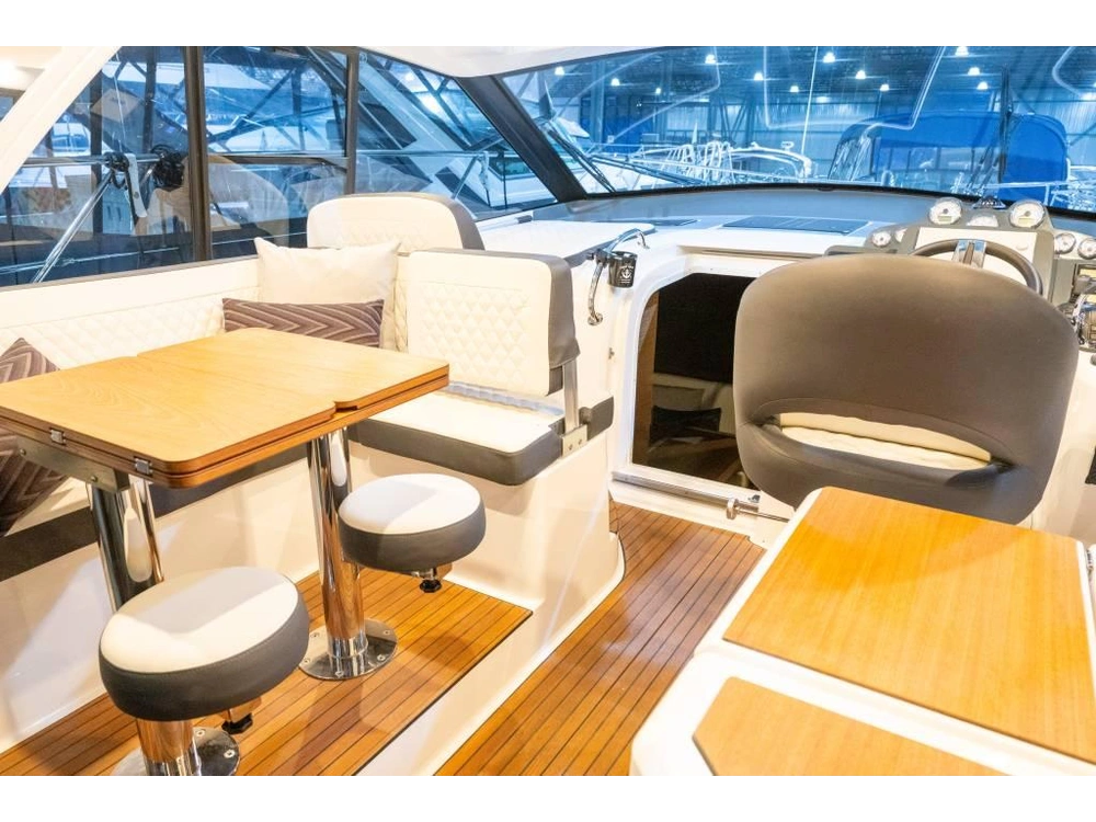 Bavaria S36 Coupe Volvo D3-220 Evc 2021 alt