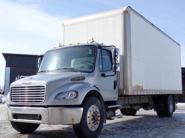 Freightliner M2106 2005