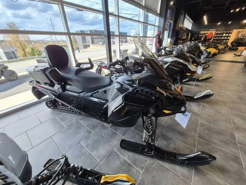 Ski-doo Grand Touring Le 900 Ace Turbo Silent Track Ii 1.25'' E.s. 2026 alt